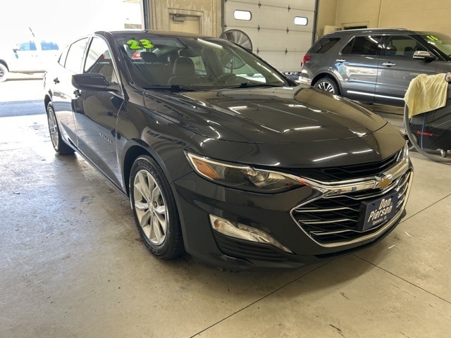 2023 Chevrolet Malibu 1LT photo 3