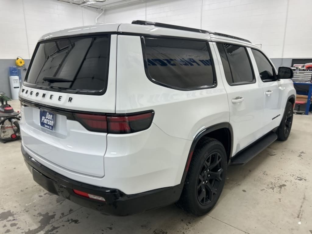 Used 2023 Jeep Wagoneer Series II SUV