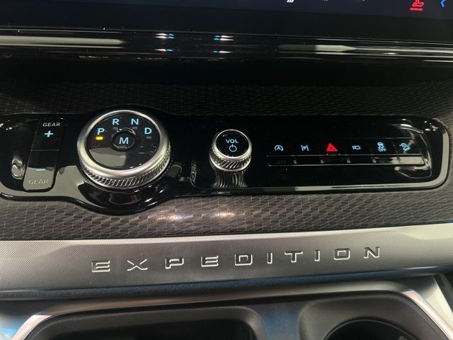 2026 Ford Expedition Platinum - Photo 14