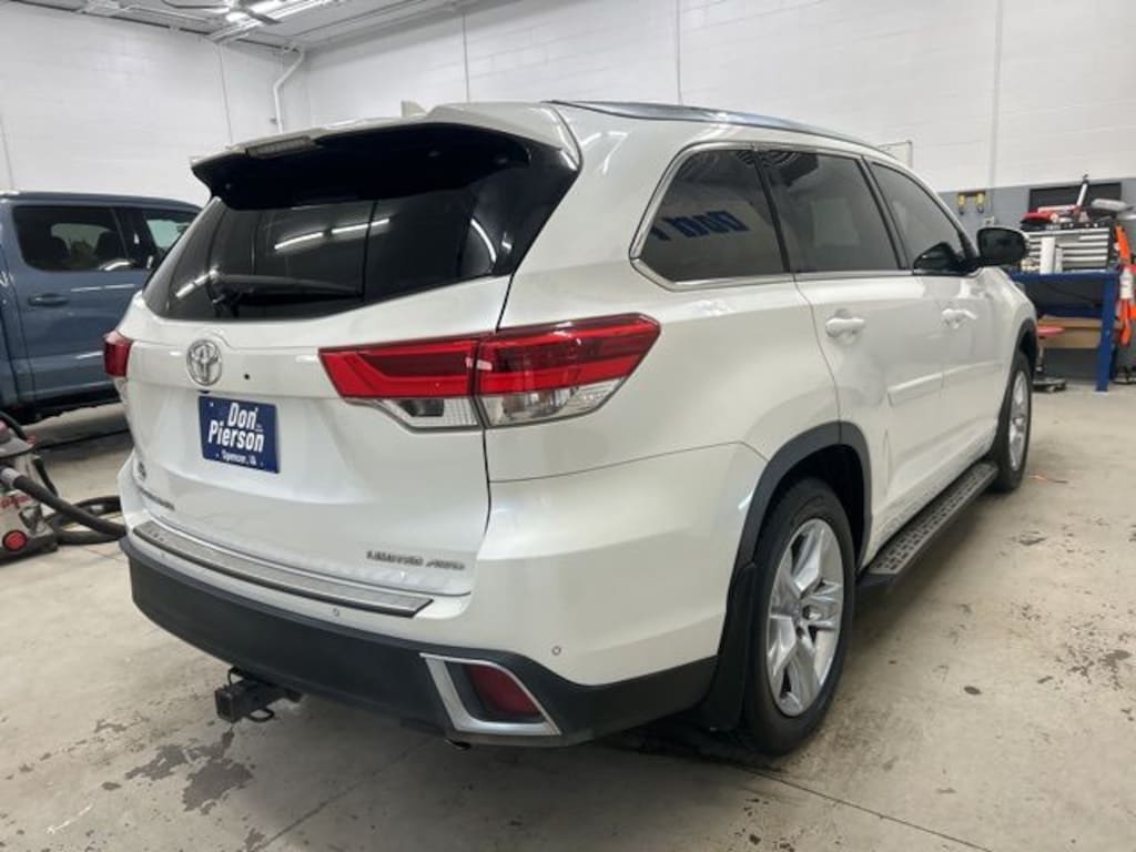 Used 2018 Toyota Highlander Limited SUV