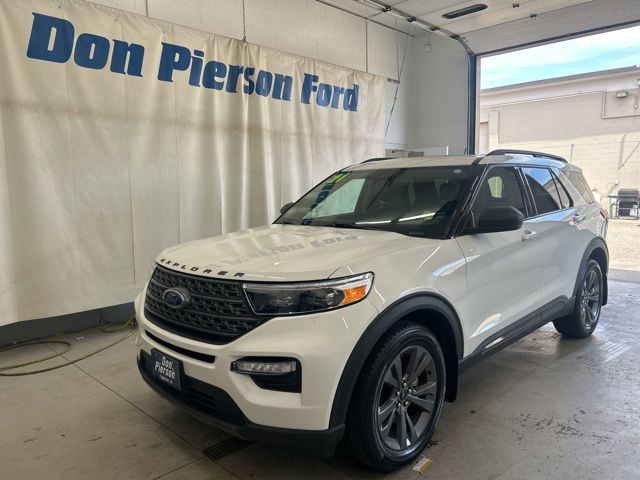 2021 Ford Explorer XLT 4WD's photo