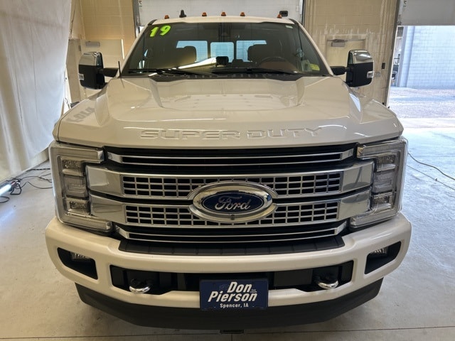 Used 2019 Ford F-350 Super Duty Platinum with VIN 1FT8W3BT7KEF89015 for sale in Spencer, IA