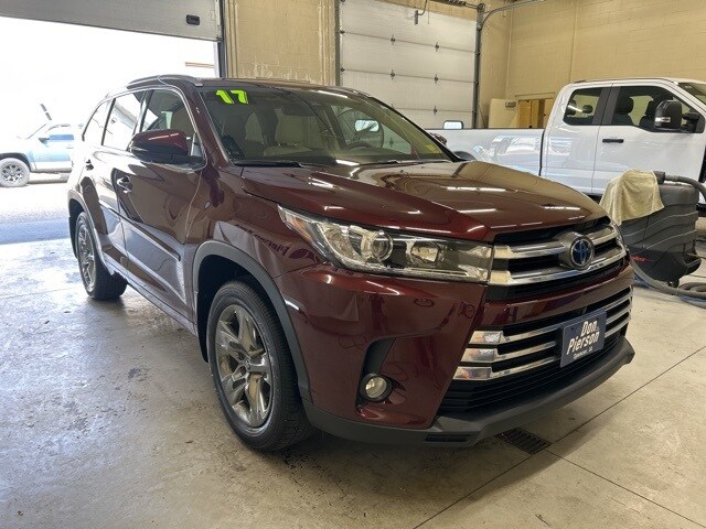 2017 Toyota Highlander Limited Platinum photo 3