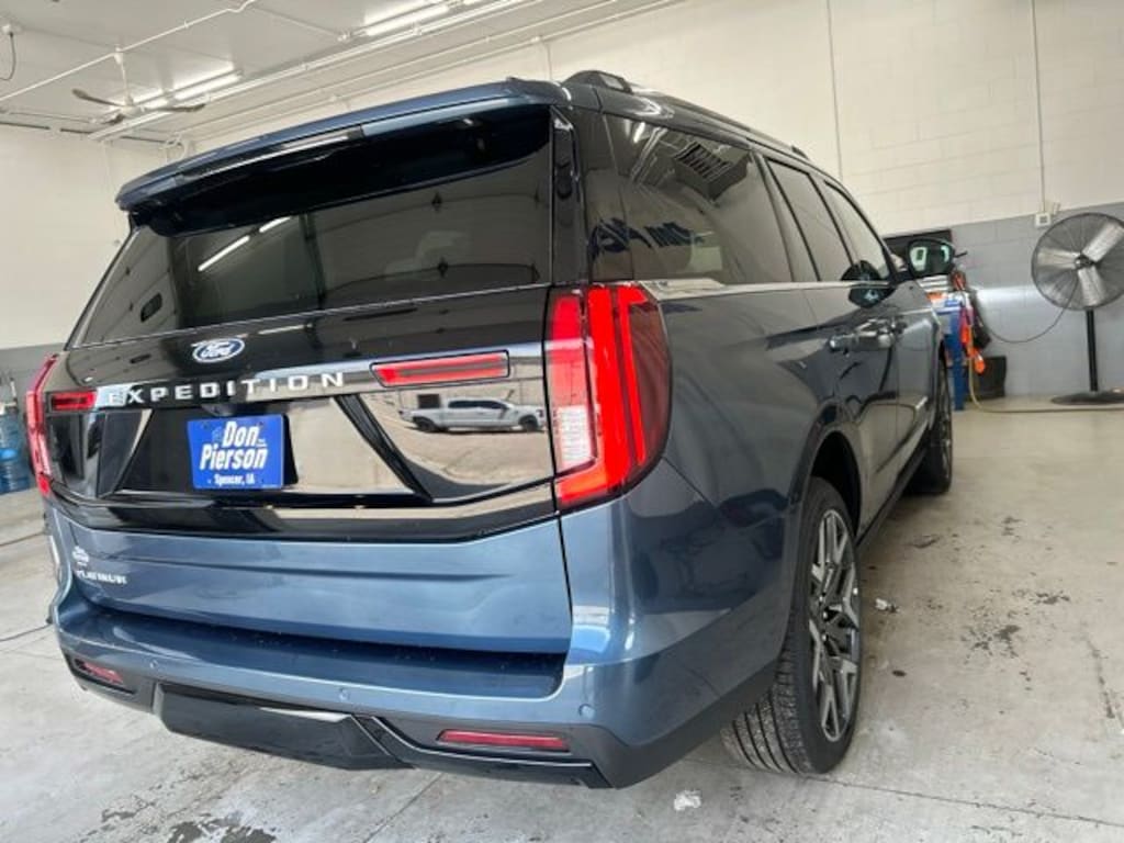 New 2027 Ford Expedition Platinum SUV
