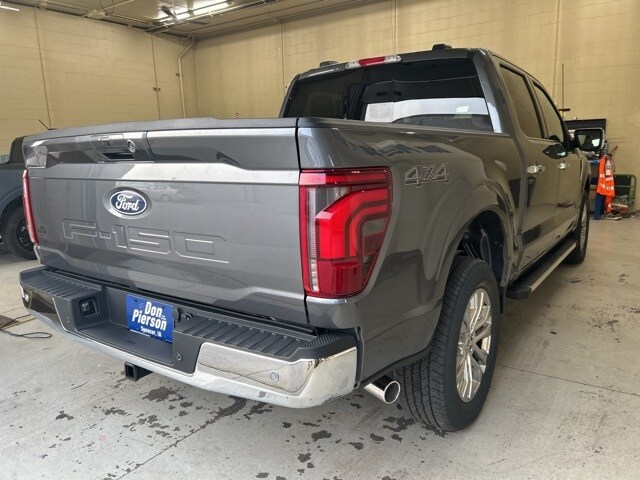 2025 Ford F-150 Lariat photo 4