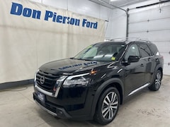 2022 Nissan Pathfinder Platinum SUV