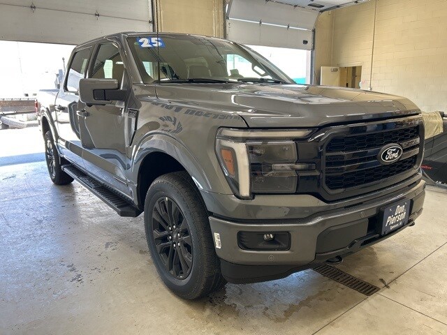 2025 Ford F-150 Lariat photo 3
