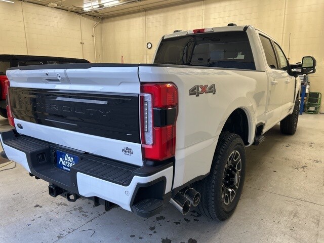 2025 Ford F-350 photo 4