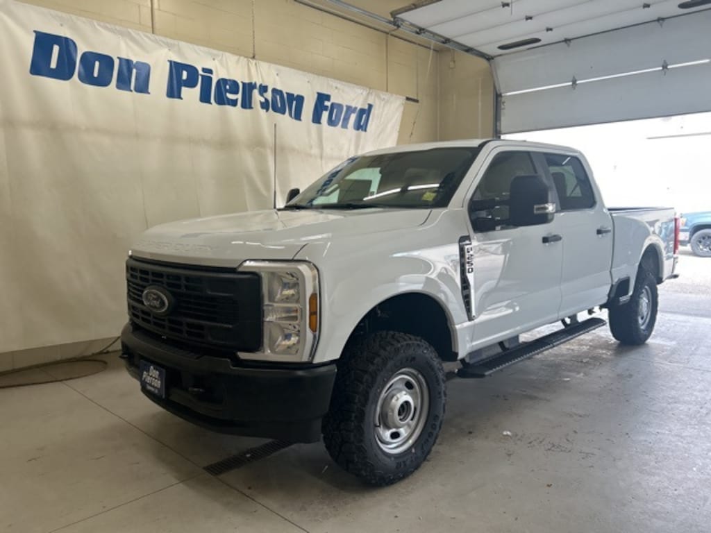 New 2026 Ford F-250SD XL Truck Crew Cab