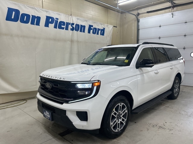 2025 Ford Expedition Active's photo