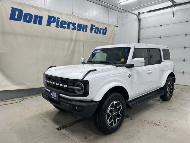 2025 Ford Bronco 4-Door Outer Banks's photo