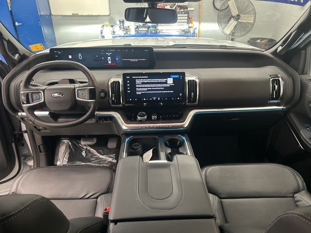 2026 Ford Expedition Platinum - Photo 11