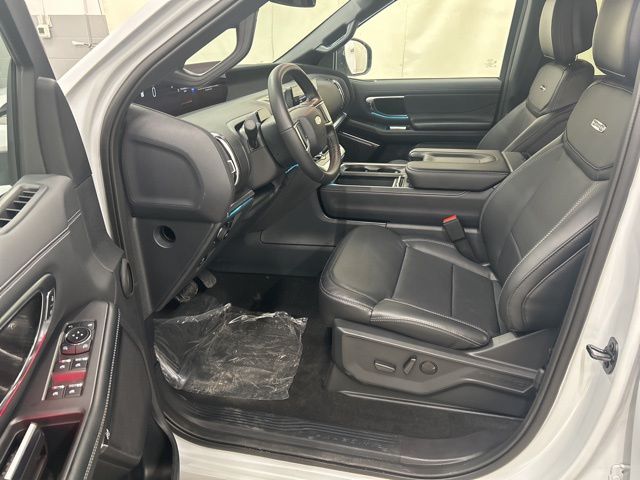 2026 Ford Expedition Platinum - Photo 9