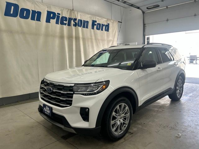 2026 Ford Explorer Active 4WD's photo