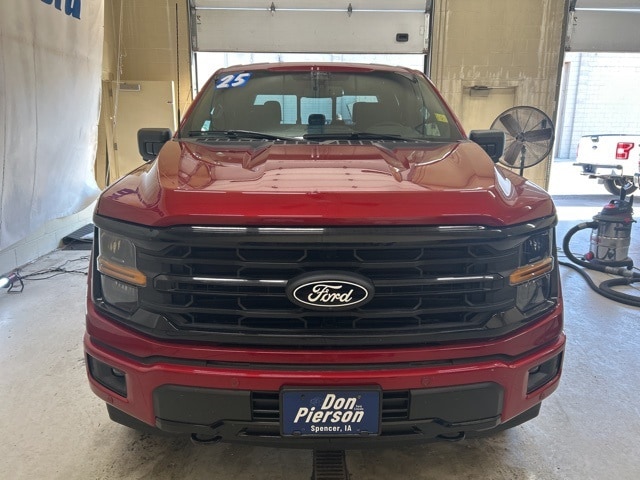 2025 Ford F-150 XLT photo 2