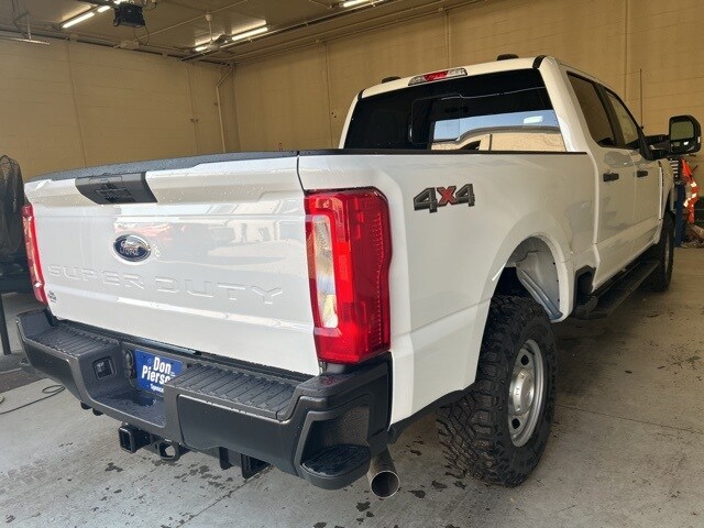 2026 Ford F-250 photo 4