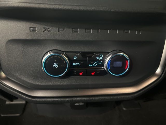 2026 Ford Expedition Platinum - Photo 10