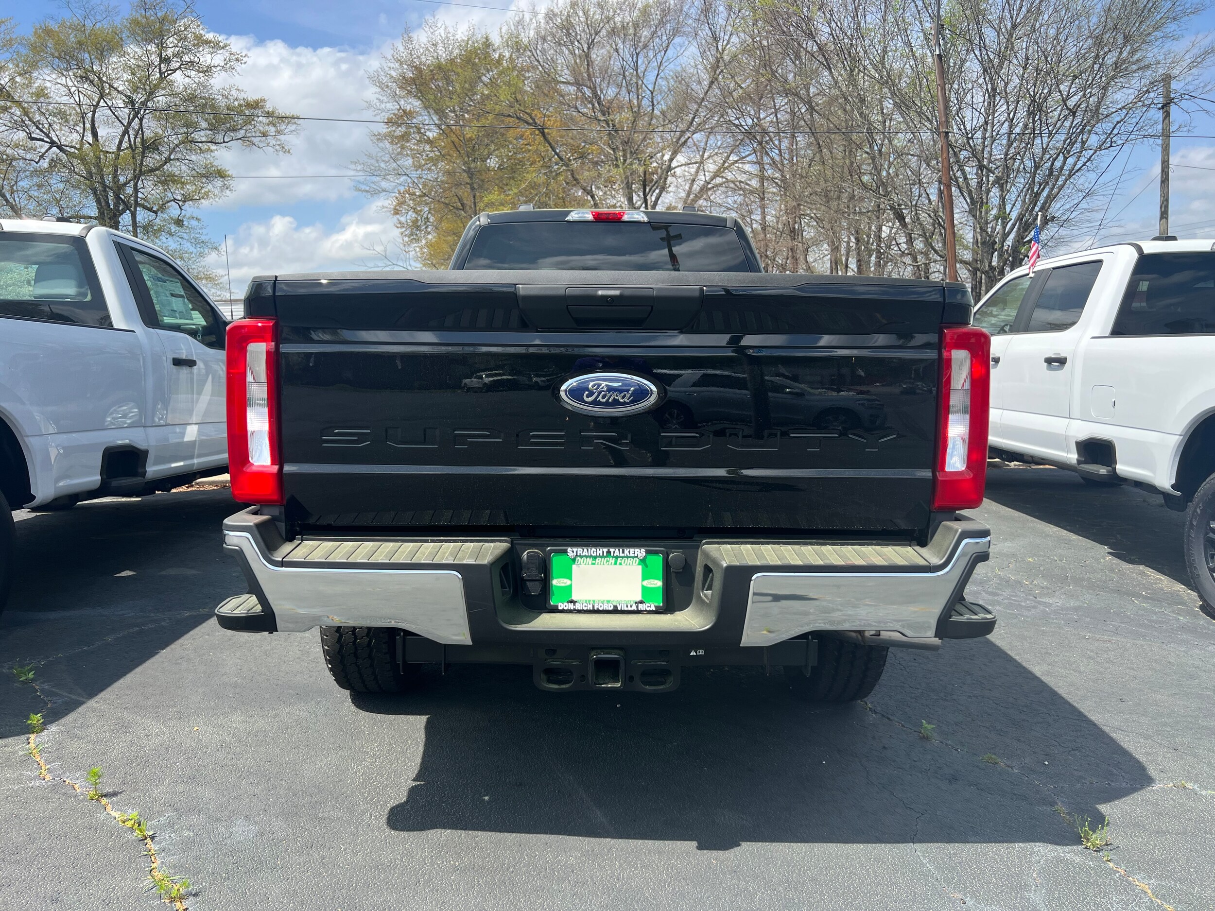 2025 Ford F-250 XLT photo 3