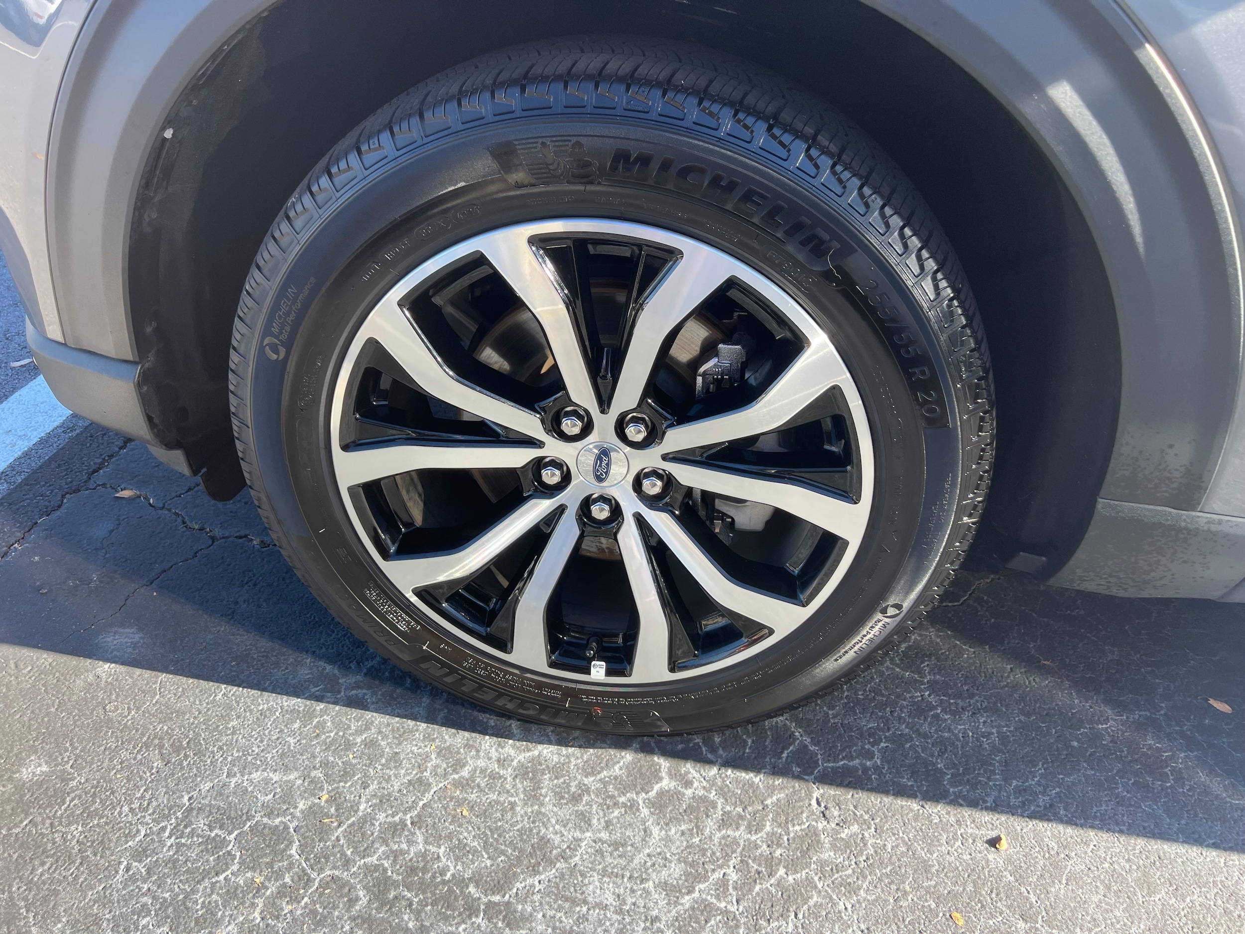 2025 Ford Explorer ST-LINE - Photo 9