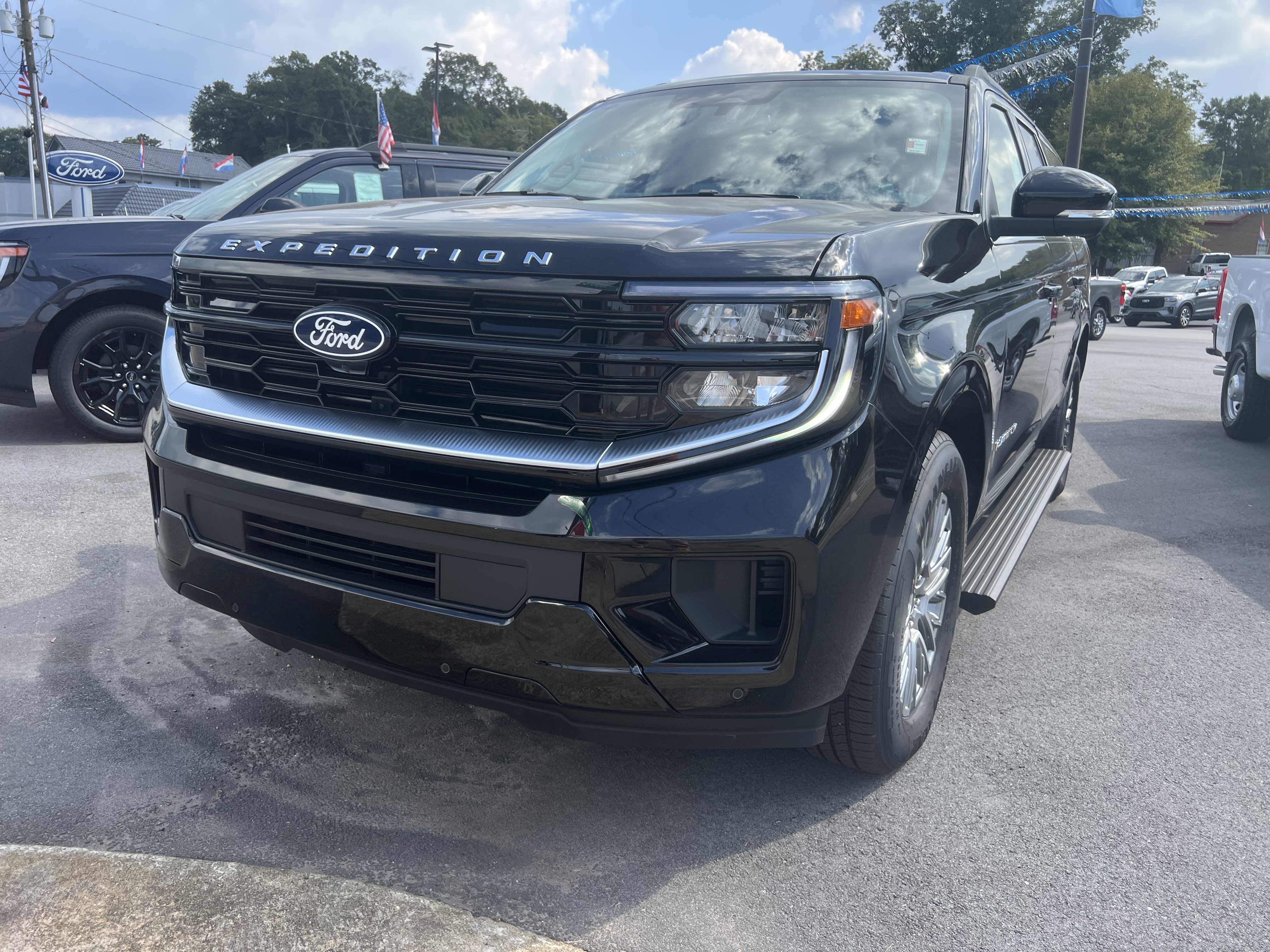 2027 Ford Expedition MAX Platinum SUV