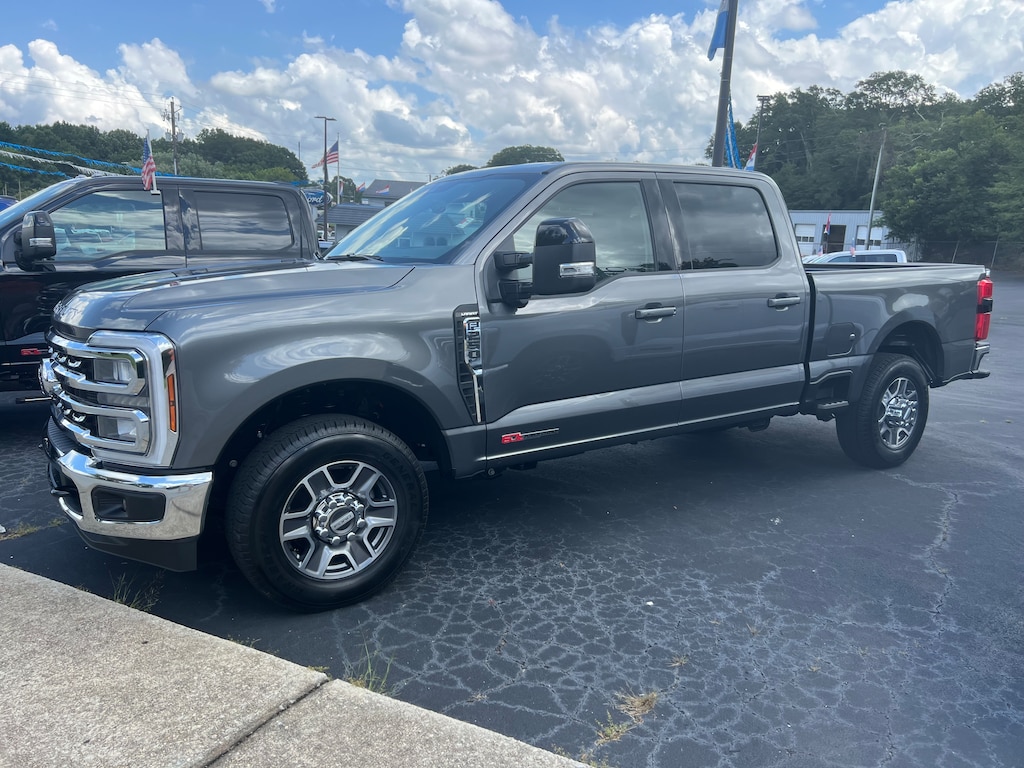 New 2026 Ford Super Duty F-250® Lariat® TRUCK