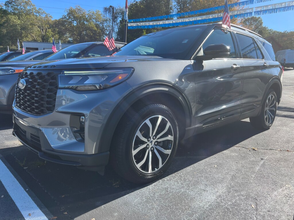 Used 2025 Ford Explorer ST-Line SUV