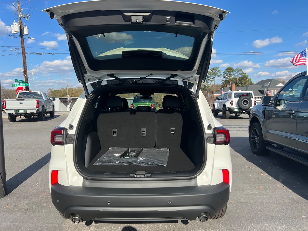 New 2026 Ford Escape ST-Line SUV