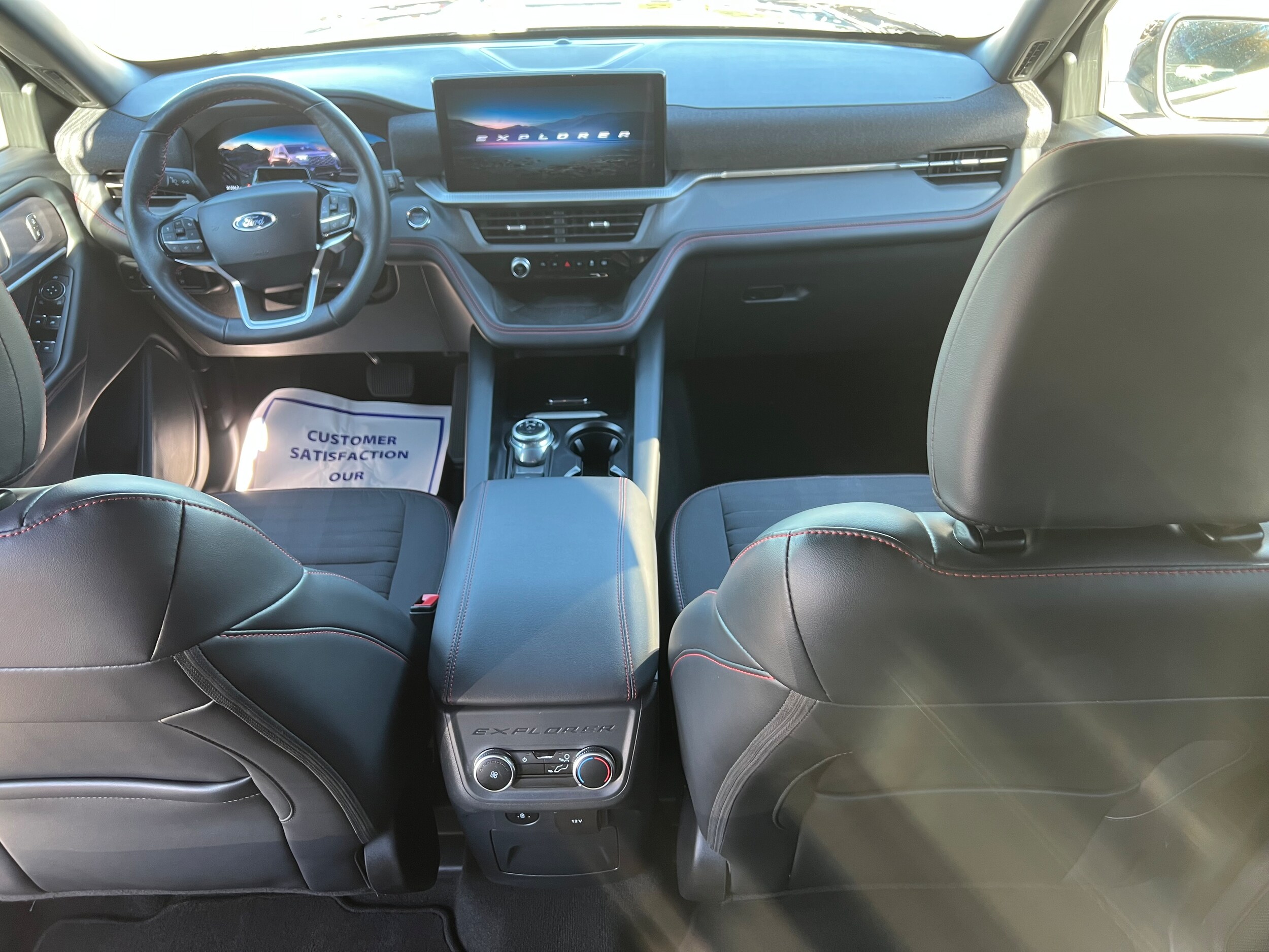 2025 Ford Explorer ST-LINE - Photo 16