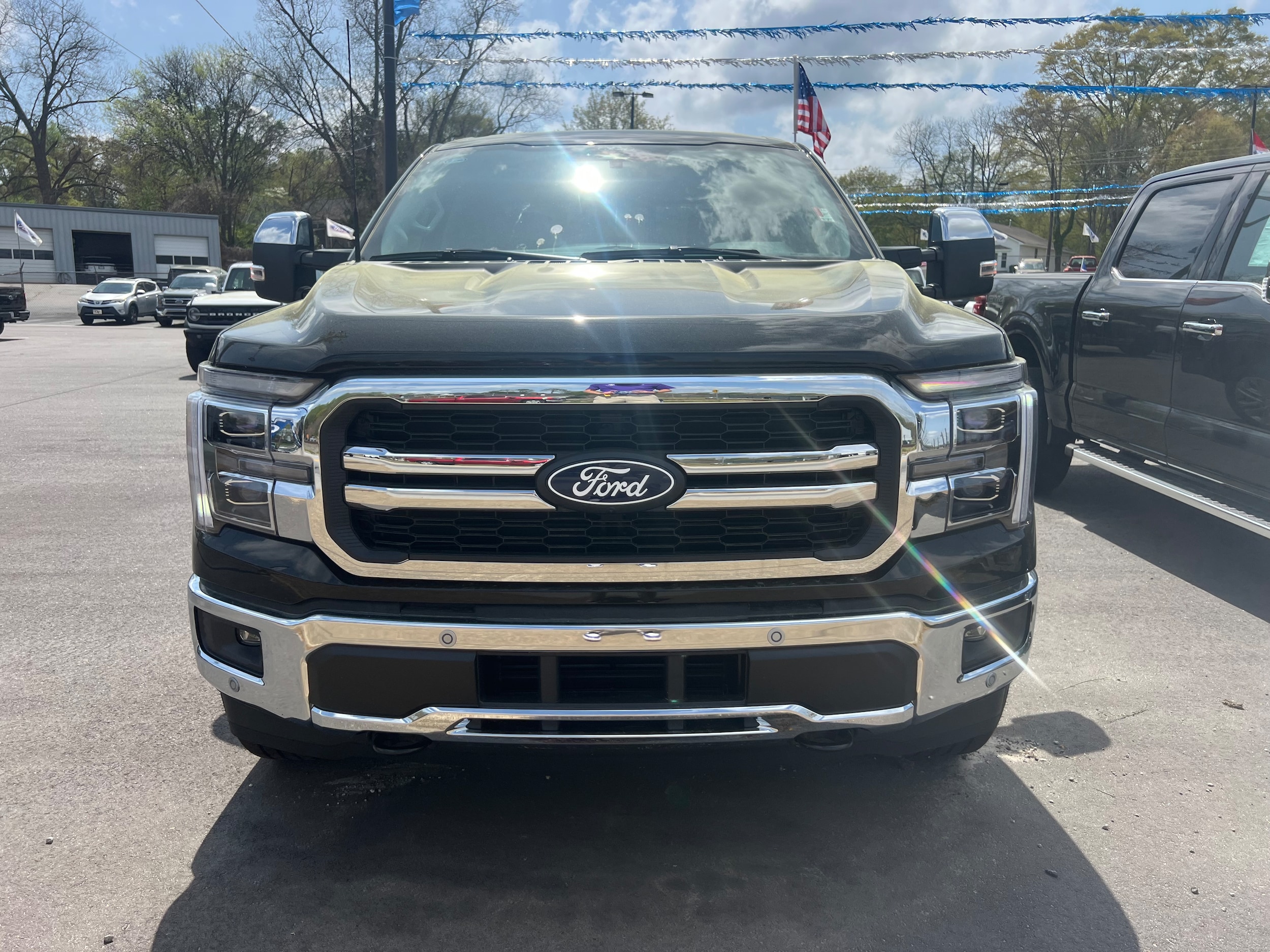 2025 Ford F-150 Lariat - Photo 6