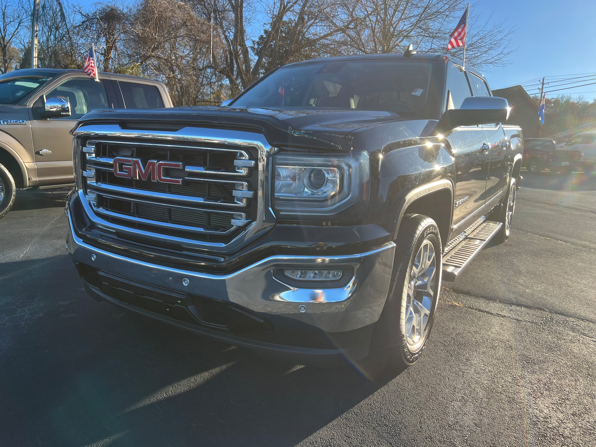 2016 GMC Sierra 1500 SLT's photo