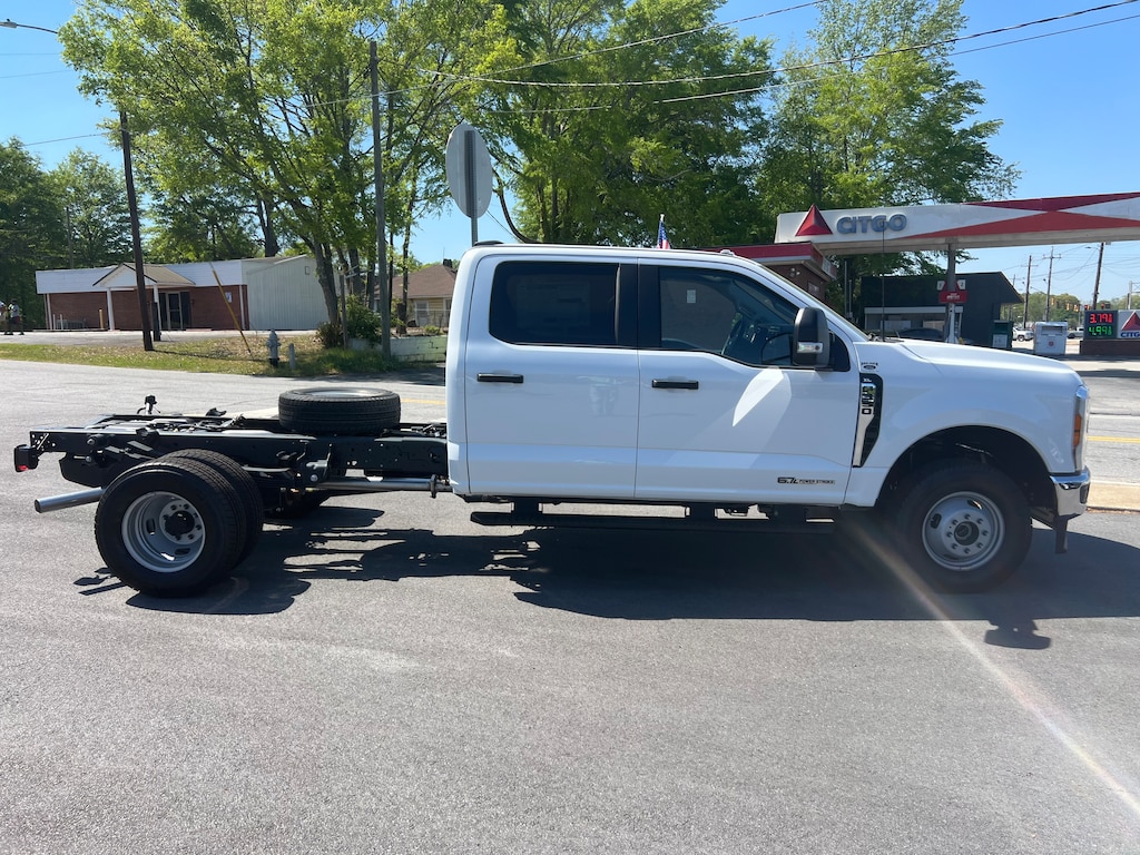 New 2026 Ford Chassis Cab F-350® XL TRUCK