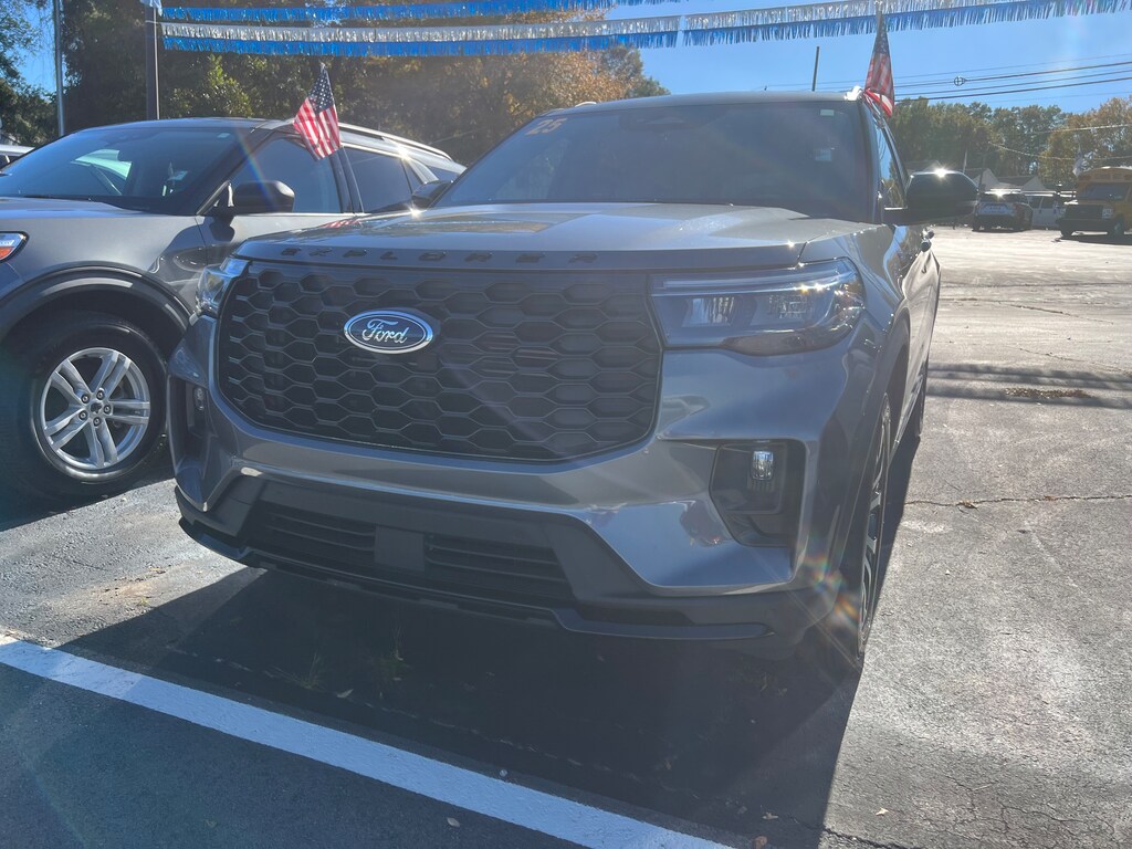 Used 2025 Ford Explorer ST-Line SUV