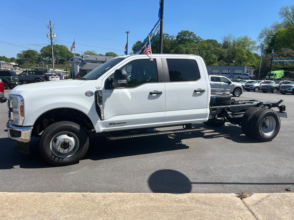 New 2026 Ford Chassis Cab F-350® XL TRUCK