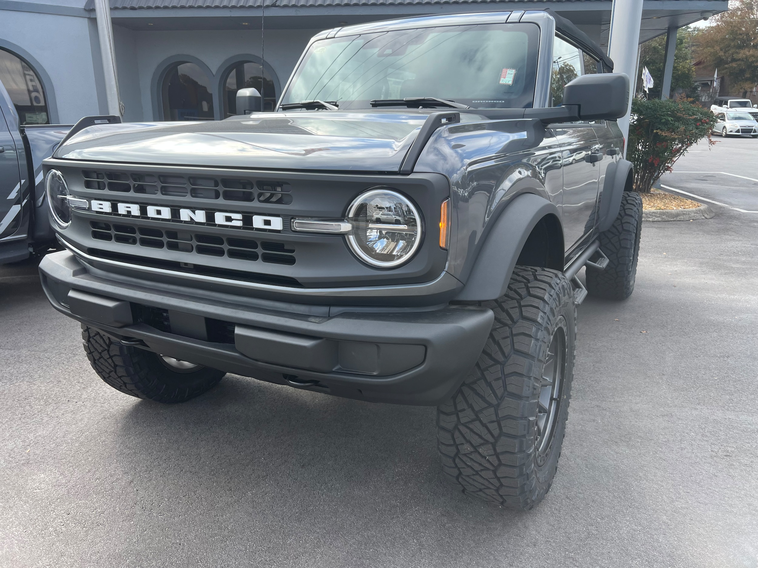 2025 Ford Bronco 4-Door Base's photo