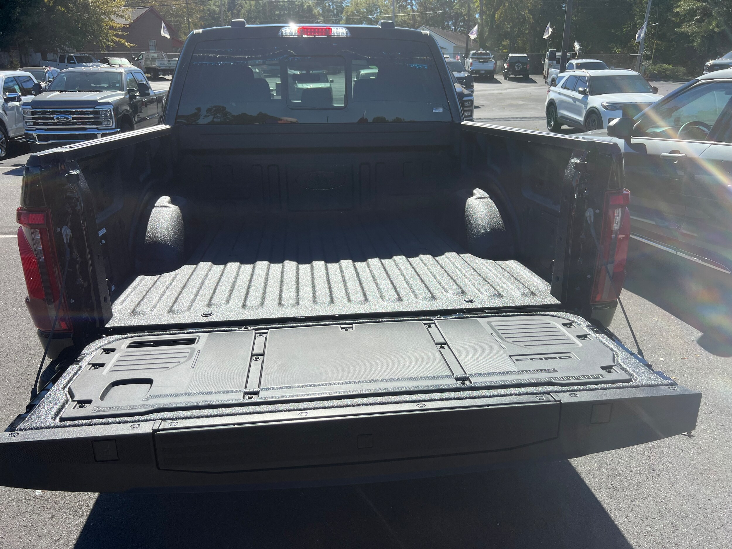 2025 Ford F-150 XLT photo 4