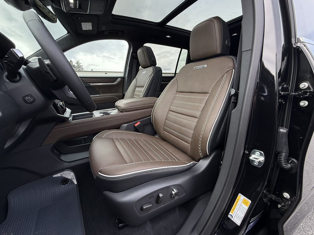 2026 GMC Acadia Denali Ultimate - Photo 20