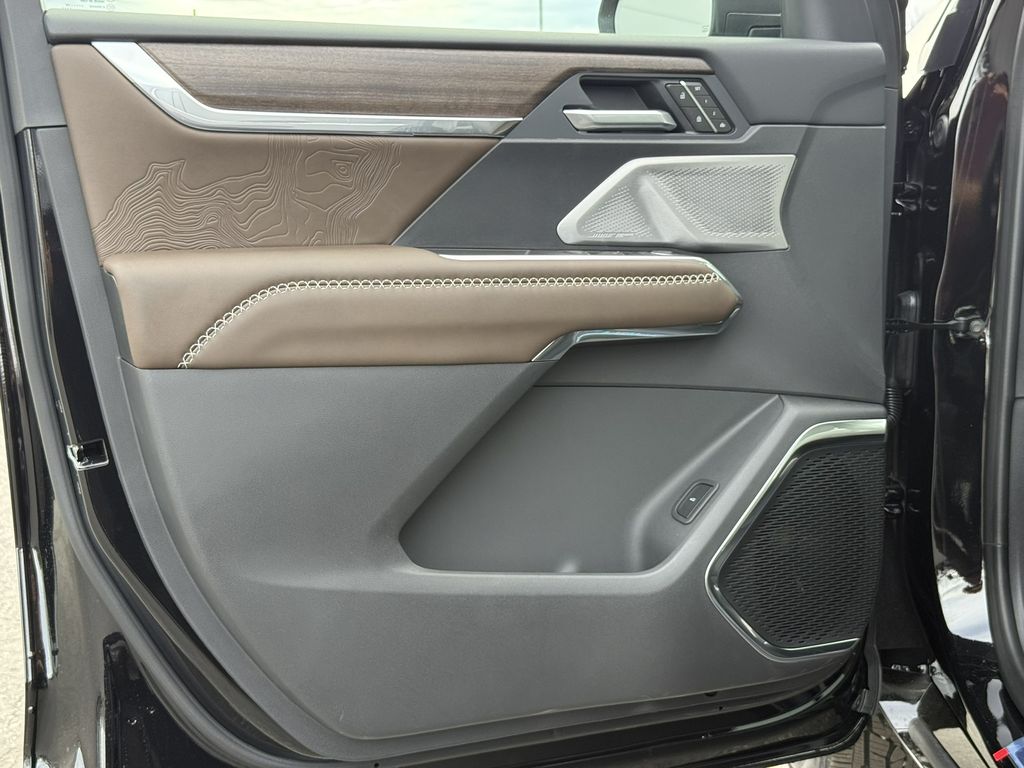 2026 GMC Acadia Denali Ultimate - Photo 27