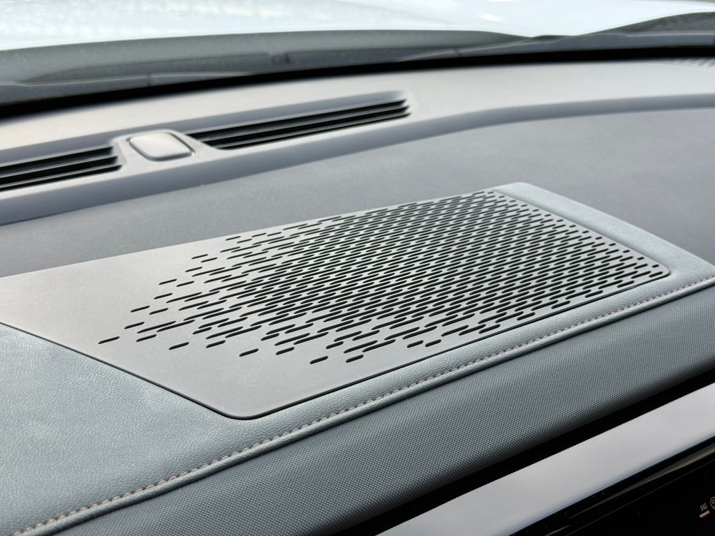 2026 GMC Acadia AT4 - Photo 23