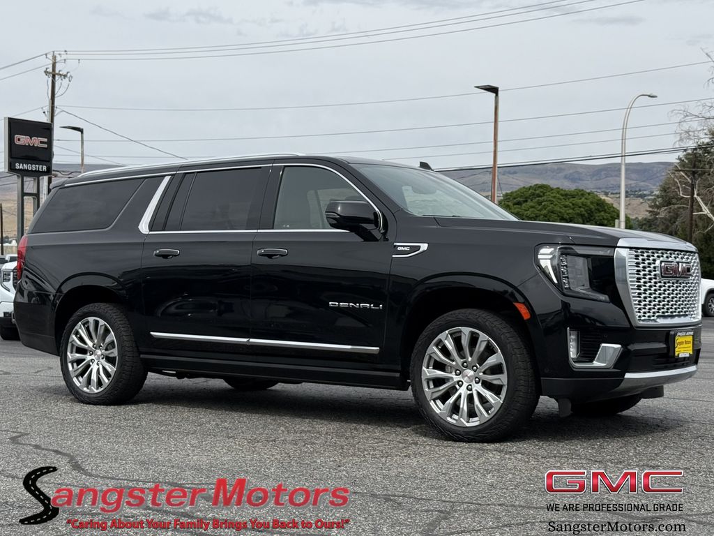 2023 GMC Yukon Denali AWD's photo