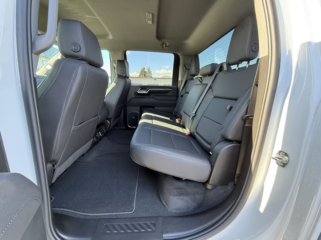 2025 GMC Sierra 2500HD SLT - Photo 29