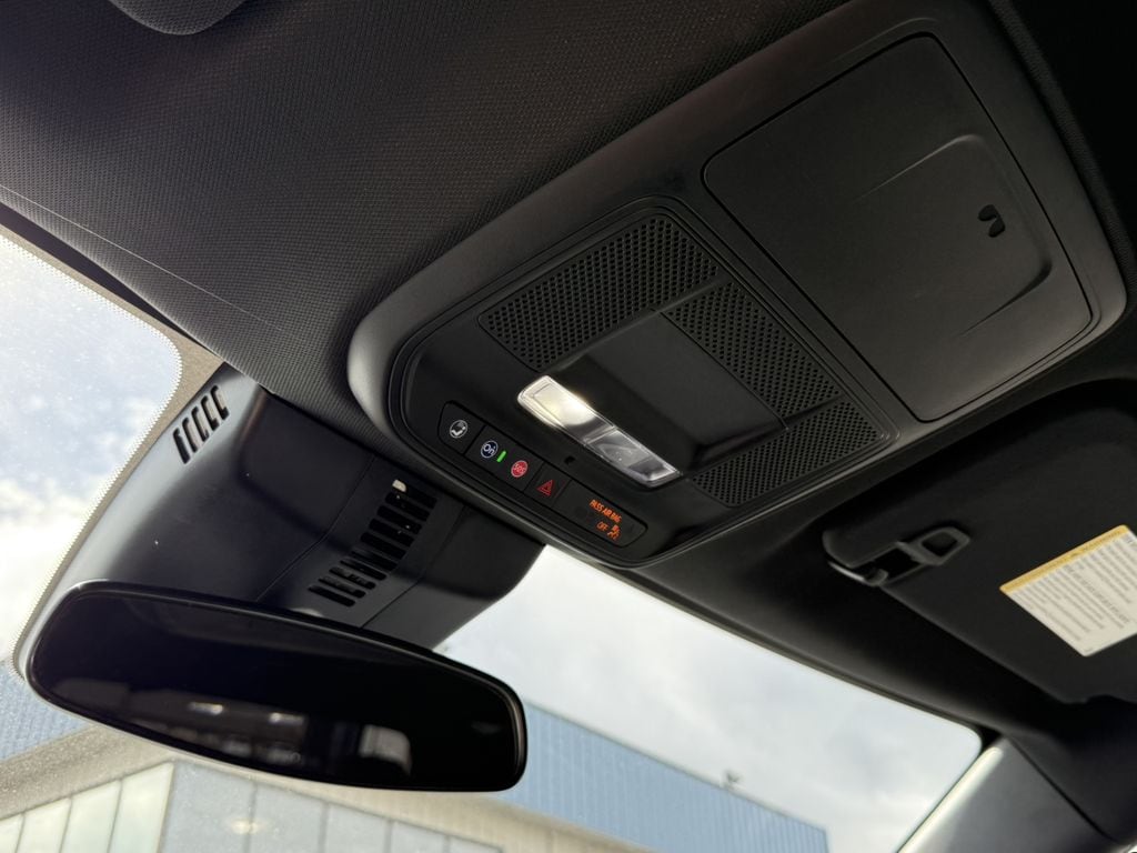 2025 GMC Acadia Elevation - Photo 21