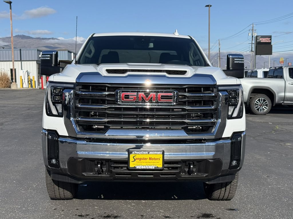 2025 GMC Sierra 2500HD SLT - Photo 13
