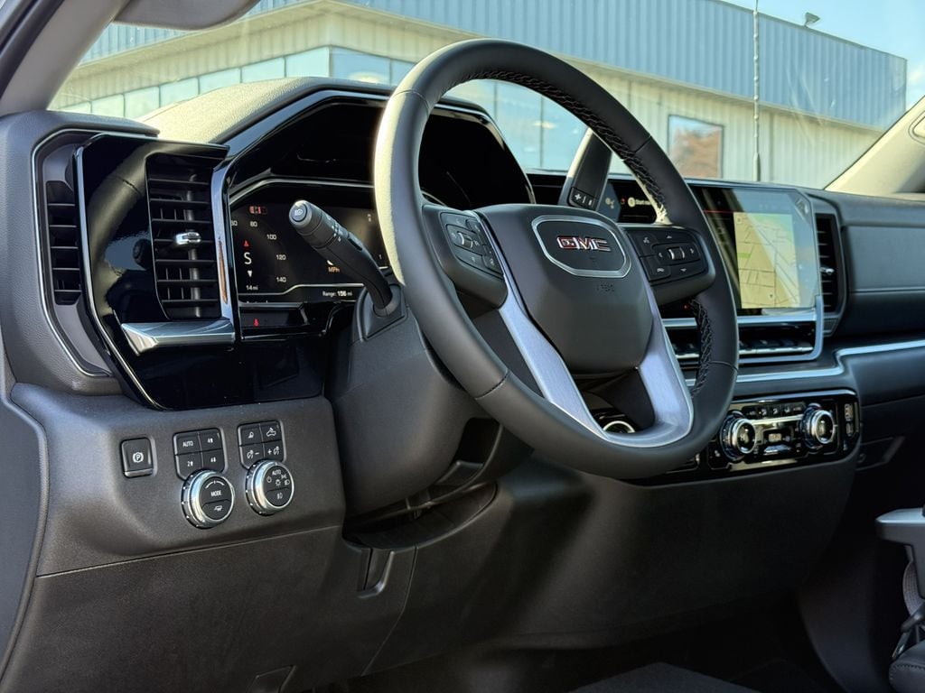 2025 GMC Sierra 2500HD SLT - Photo 24