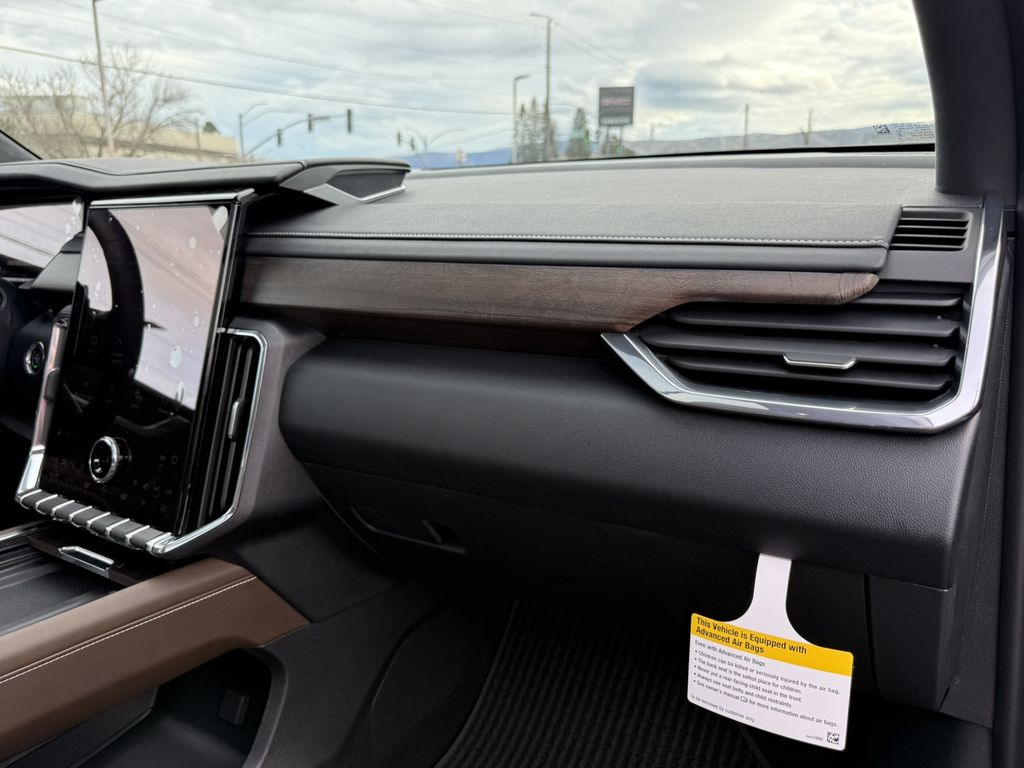 2026 GMC Acadia Denali Ultimate - Photo 26