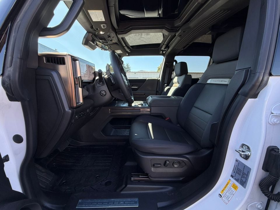 2025 GMC HUMMER EV 2X - Photo 22