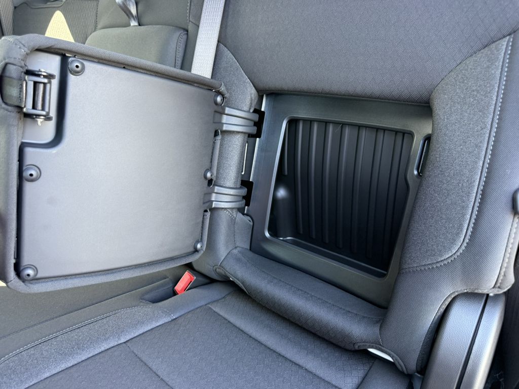 2025 GMC Sierra 3500HD SLE - Photo 28