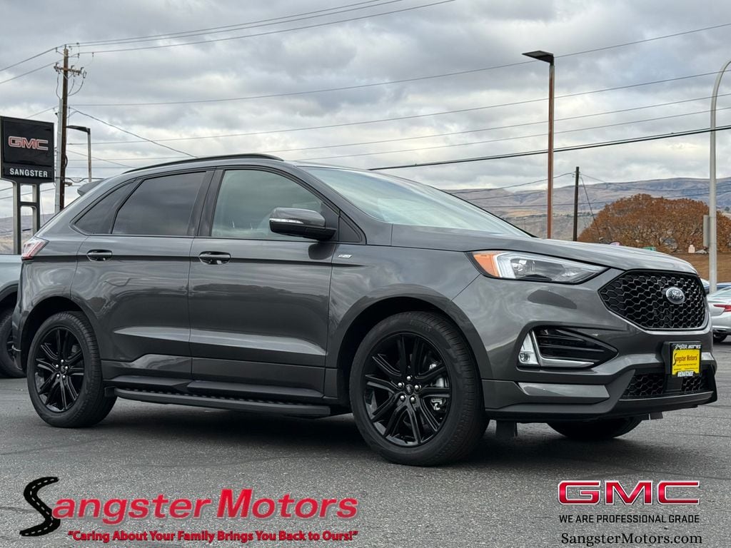 2020 Ford Edge ST-Line's photo