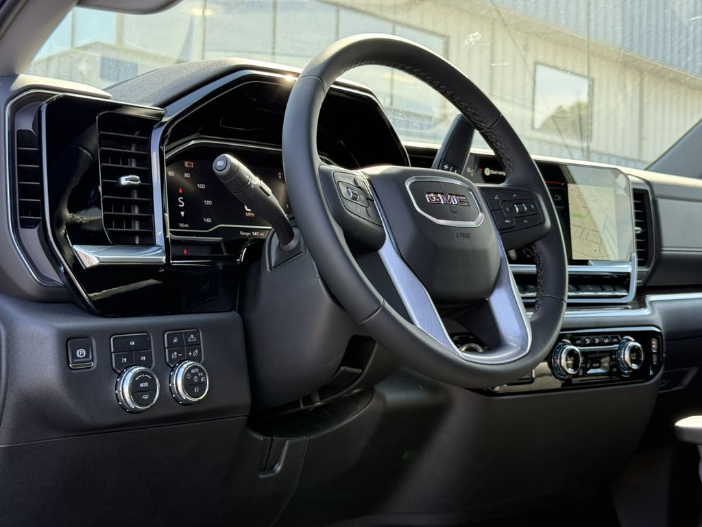 2025 GMC Sierra 3500HD SLE - Photo 21