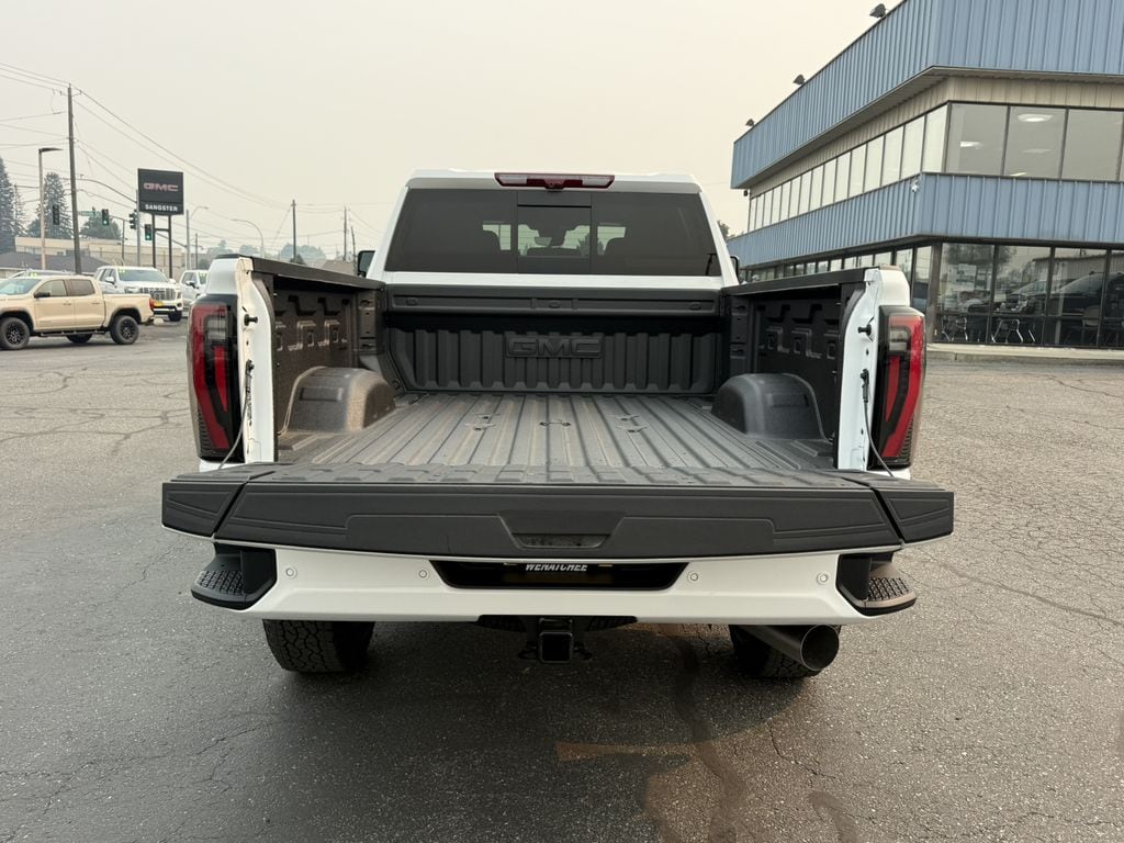 2026 GMC Sierra 3500HD AT4 - Photo 8