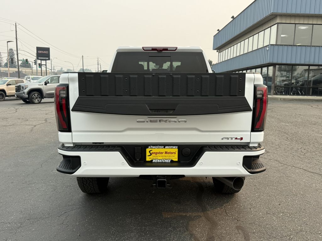 2026 GMC Sierra 3500HD AT4 - Photo 7